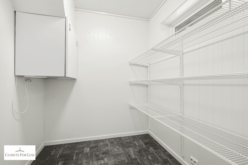 Expandable adjustable closet system in mudroom